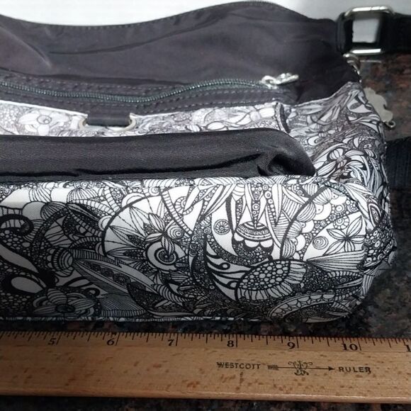 Sakroots Crossbody/ Shoulder Purse...EUC - Picture 8 of 11